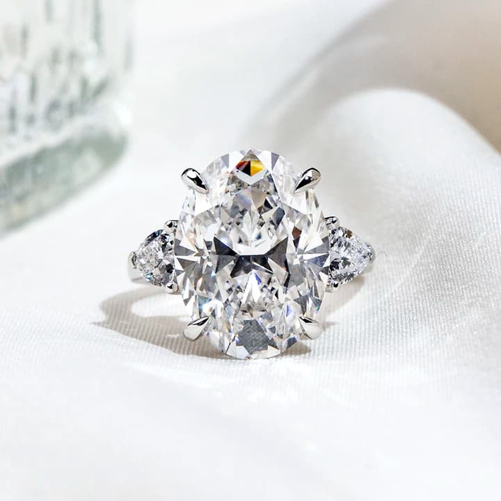 Custom Ring Jewellery MSR-1874 Fashion Ring Oval Cut 10.5CT F VS1 18K White Gold Lab Grown Diamond Ring