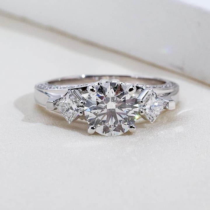 Fine Ring Jewellery MSR-1967 18k Gold Engagement Ring 1.6CT D VS1 Round Shape Lab Grown Diamond Ring