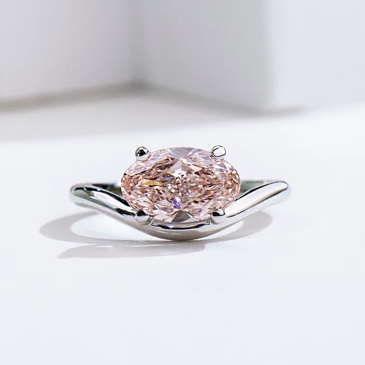 MSR-2147 10K Gold Fashion Ring 1.2CT VS1 Oval Shape Pink Lab Grown Diamond Ring