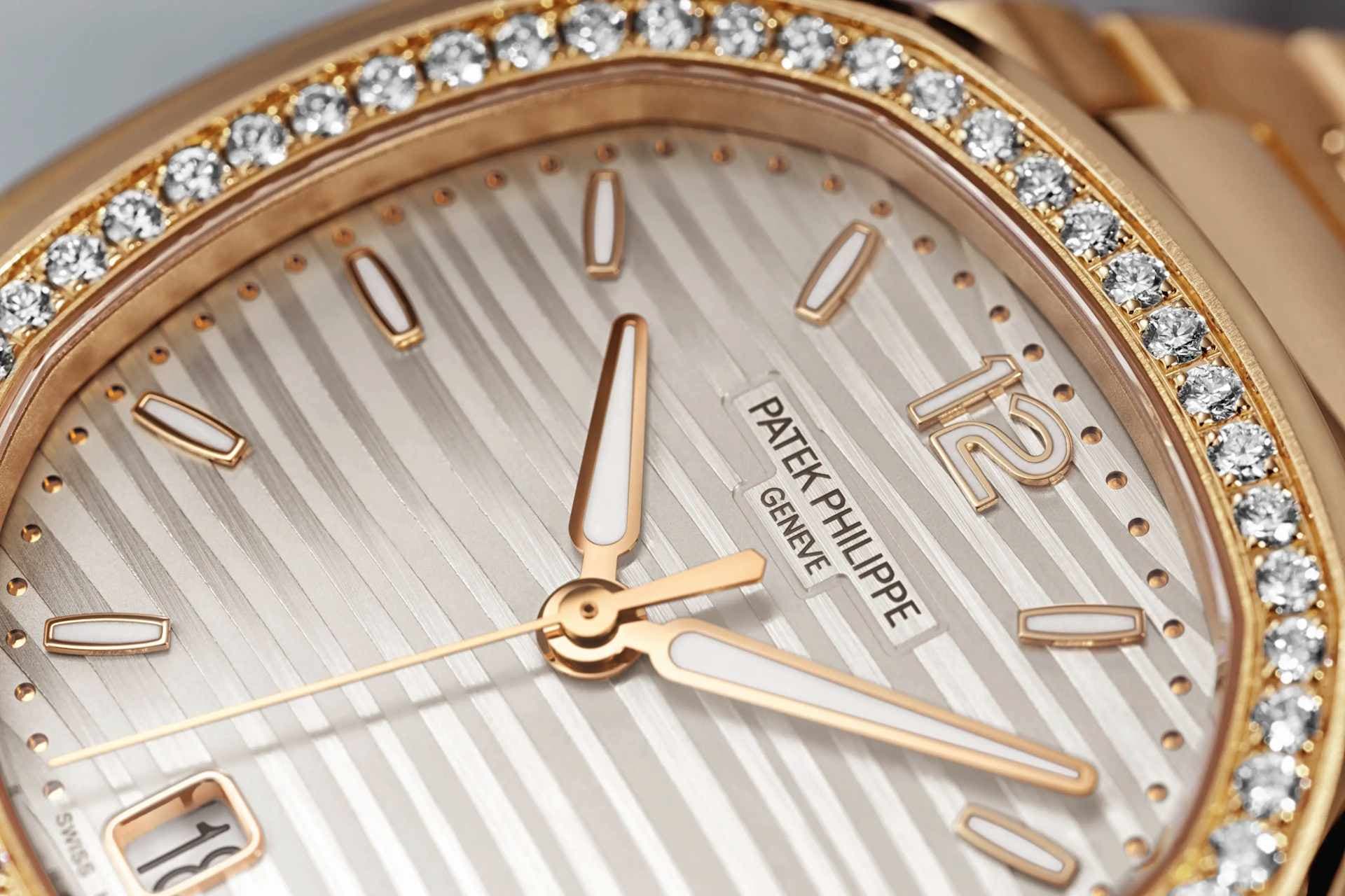 Patek Philippe Nautilus 7118/1200R-001 — official Patek Philippe imagery (© Patek Philippe)