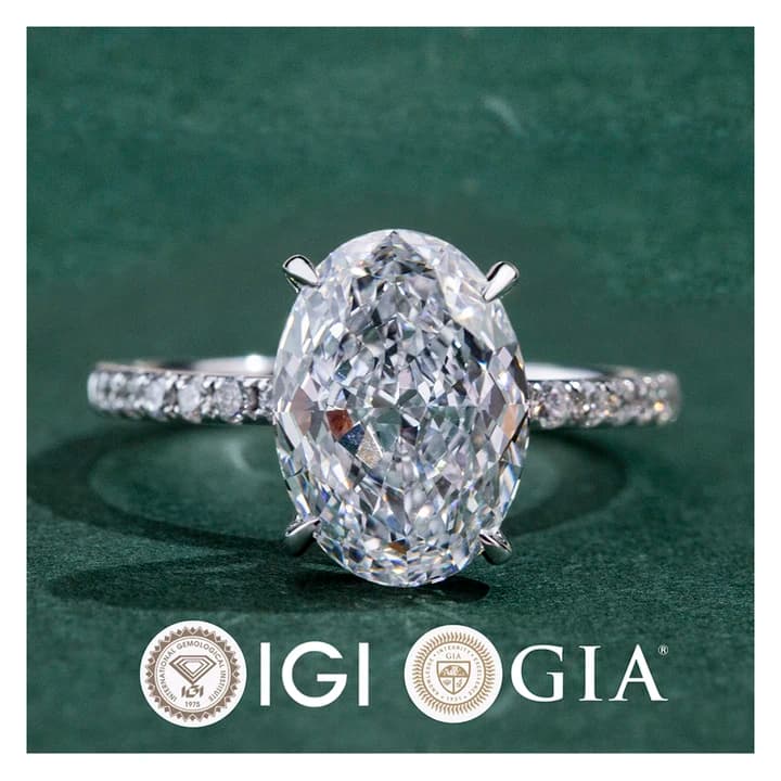 Luxury Jewellery 18K Gold With Lab Grown Diamond Engagement Ring 18k Gold Christmas Custom Jewellery
