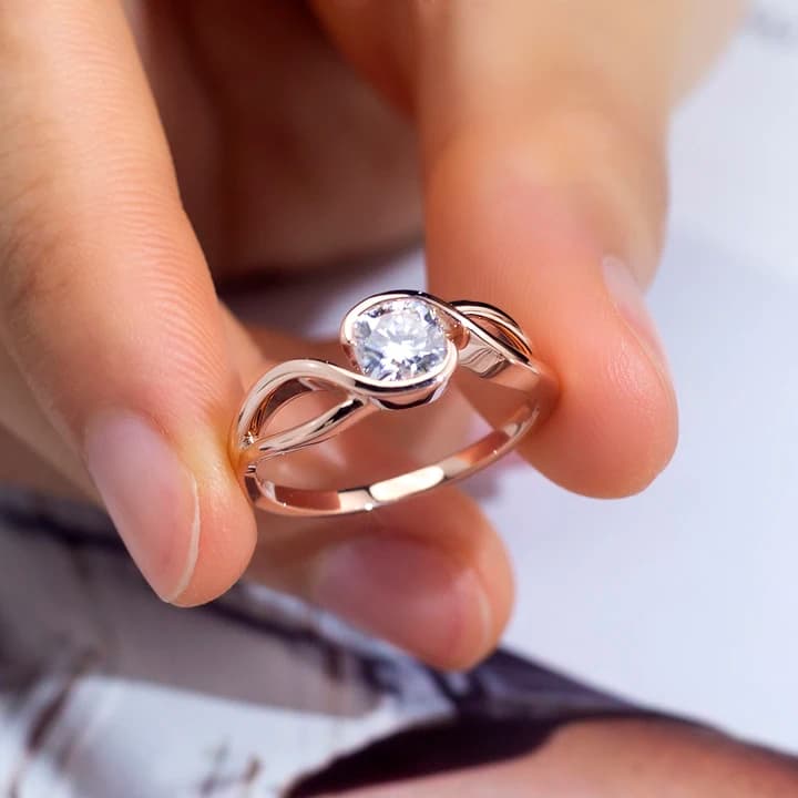 Fancy Diamond Jewellery Wedding Ring Diamond Cushion Rings Lab Grown 1ct Diamond Engagement Ring 18K