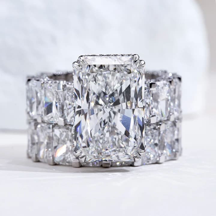 18K Gold Big Size Fine Ring Jewellery Luxury Ring Radiant Cut 10CT E VVS2 Lab Grown Diamond Ring