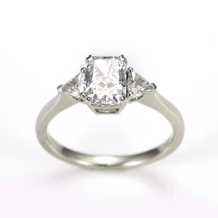 MSR-1165 18k 1ct Radiant Cut 0.6ct Triangle Cut Lab Diamond Women Jewellery Ring Luxury Style