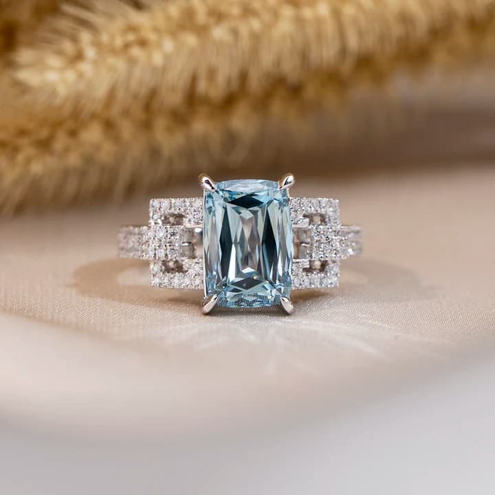 Customized MSR-1764 PT950 Fashion Ring Jewellery Royal Blue Gemstone Lab Grown Diamond Ring