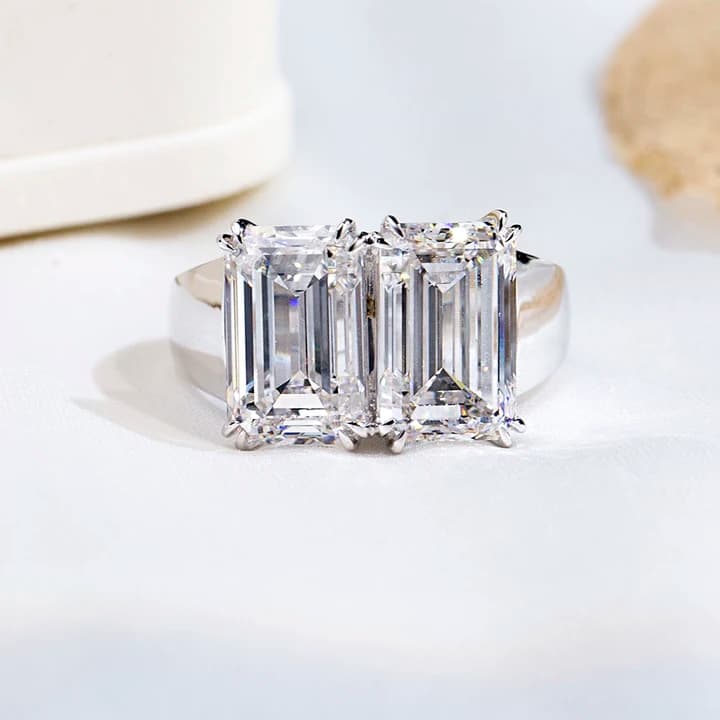 Customized MSR-1789 18K White Gold Two Stones Ring Jewellery 5.1ct E VS1 Emerald Cut Lab Grown Diamond Ring