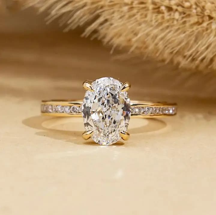 Customized Ring Jewellery MSR-1795 18k 1.6CT E VS1 Oval Cut IGI Certified Lab Grown Diamond Ring