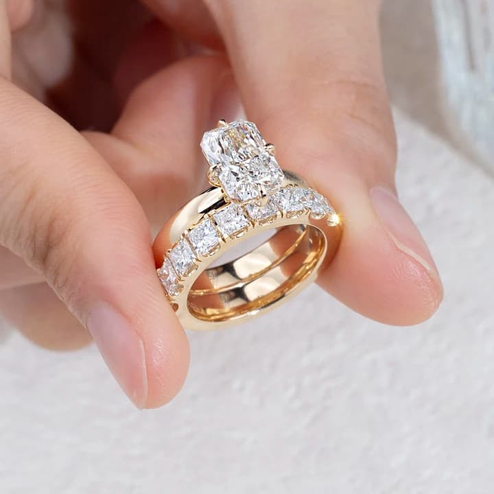 MSR-1798 Customized 14K Gold Couple Ring 2CT D VVS2 2CT D VVS2 Radiant Cut Lab Grown Diamond Ring
