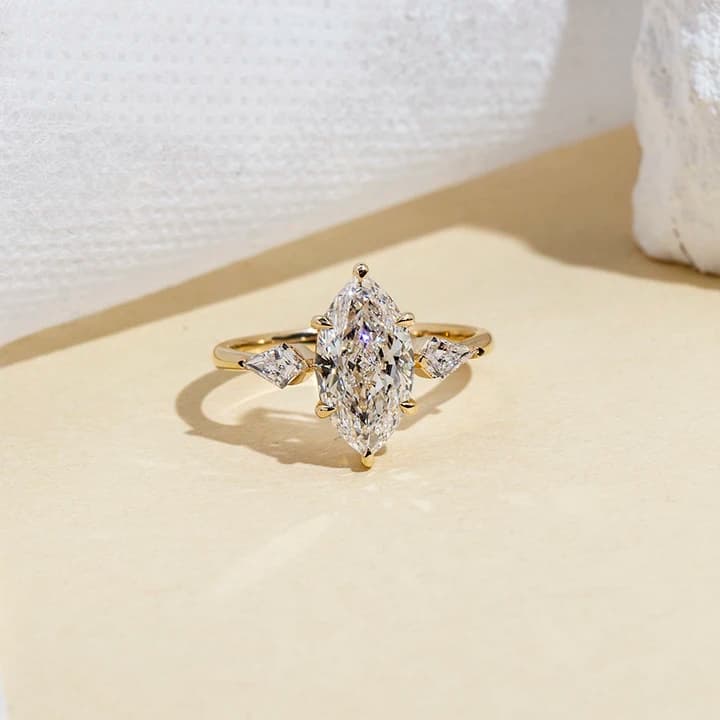 Customized MSR-1800 14K 18K Gold Trendy Three Stone Ring 2ct D VS1 Marquise Cut Lab Grown Diamond Ring