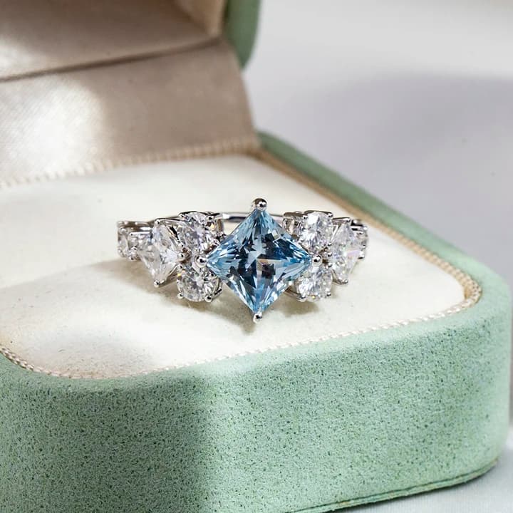 MSR-1819 18k Gold Luxury Engagement Ring Princess Cut Blue Gemstone Lab Grown Diamond Ring