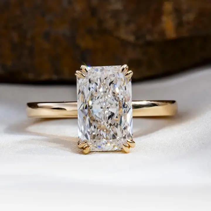 MSR-1825 Solitaire Ring Engagement Ring 3.1CT E VS1 14k Gold Radiant Lab Grown Diamond Ring