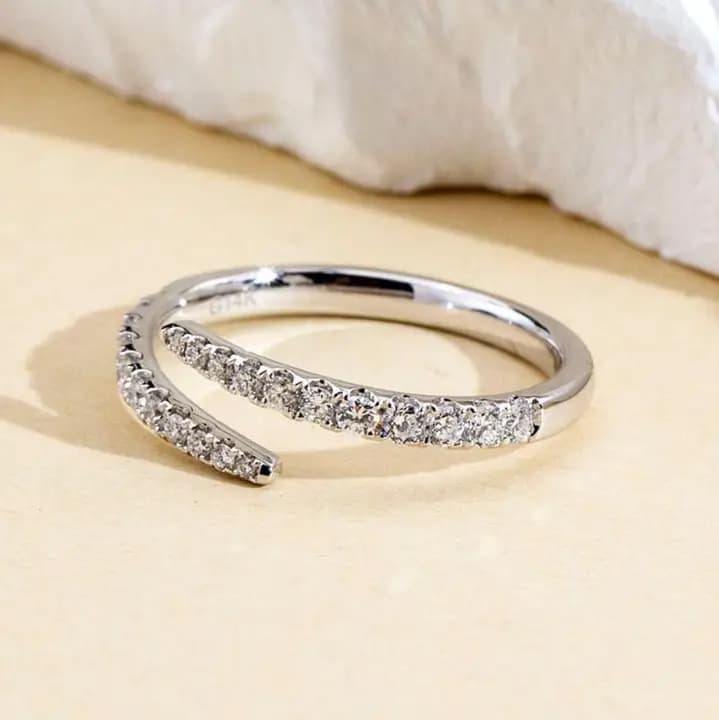Customized Fine Jewellery MSR-1838 14K Glod Half Eternity Ring Round Cut Lab Grown Diamond Ring