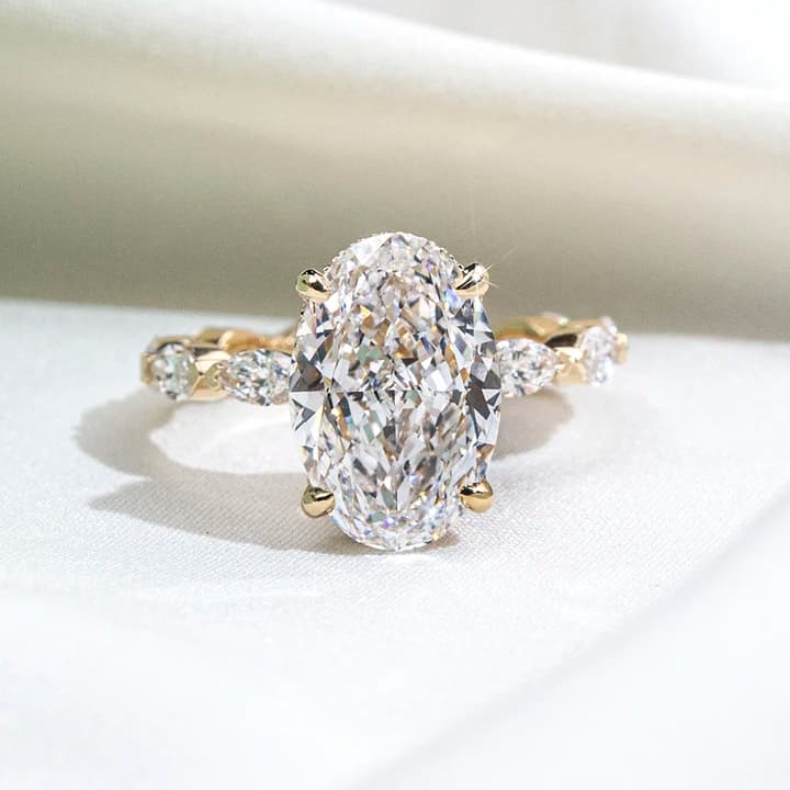 Latest Design MSR-1904 Fine Ring Jewellery 18k Solid Gold Wedding Ring 5CT D VVS2 Oval Lab Grown Diamond Ring