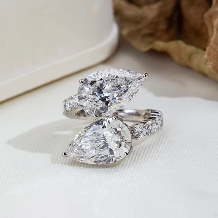 MSR-1985 Custom Luxury Ring 5CT F VVS1 18K Gold Pear Cut Two Stones Lab Grown Diamond Ring