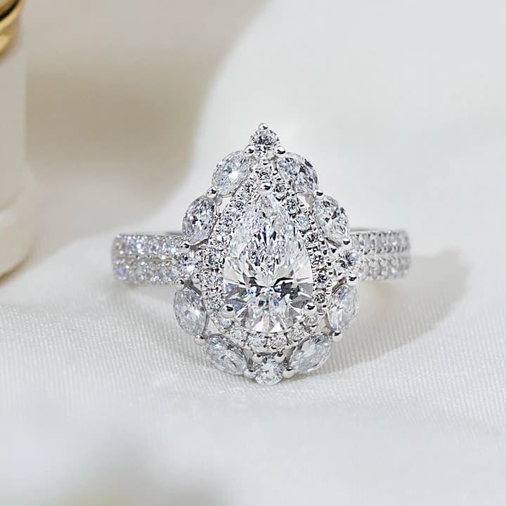 MSR-2016 14k Gold Luxury Engagement Ring Pear Cut 1.1ct E VVS2 Lab Grown Diamond Ring