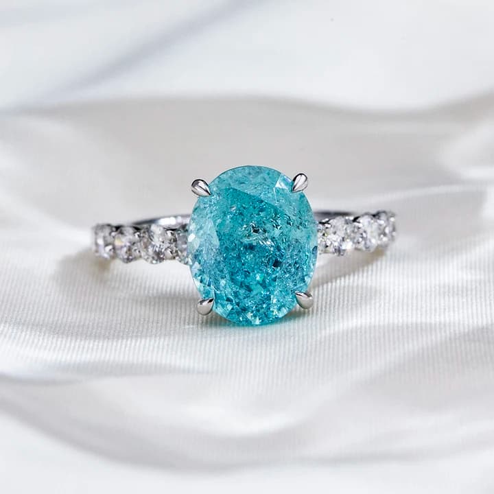 MSR-2019 Trendy Designed 9k Gold Engagement Ring Oval Shape Lab Grown Gemstone Ring
