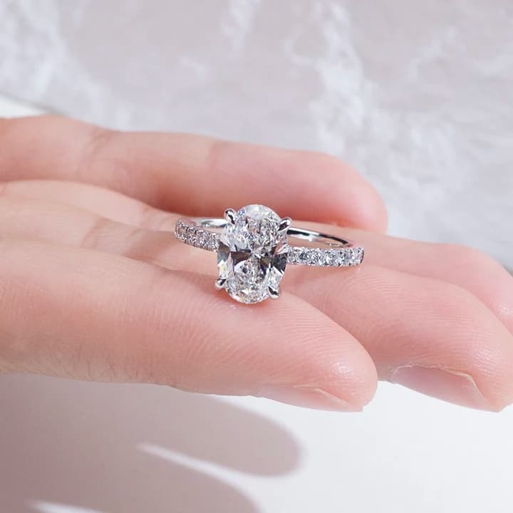 MSR-2050 Luxury 18k Gold halo Ring 3ct E VVS2 Oval Cut Lab Grown Diamond Ring