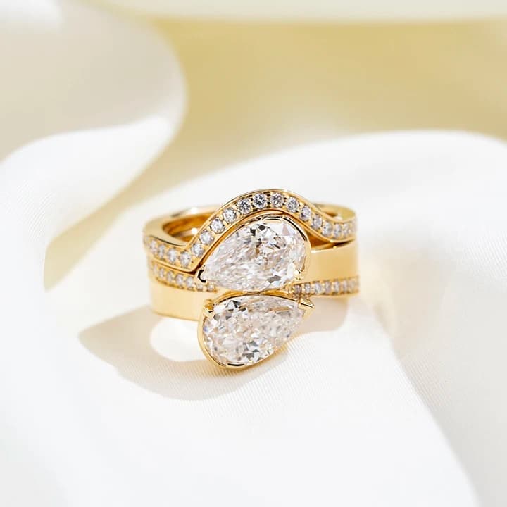 MSR-2082 18k Gold Luxury Stackable Ring 2ct D VVS2 Pear Cut Lab Grown Diamond Ring