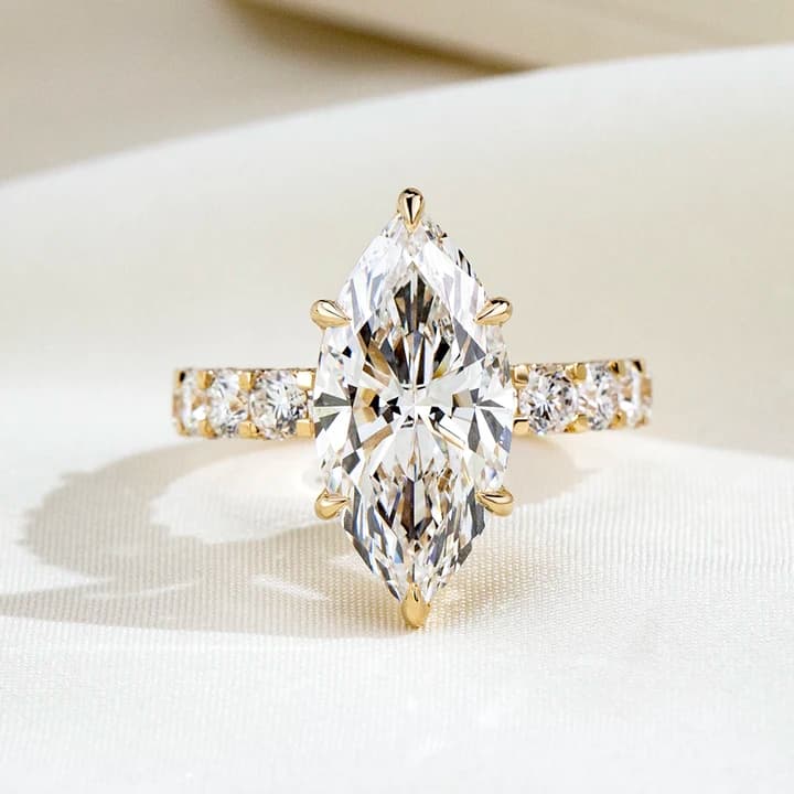 MSR-2084 18k Gold Solitaire Ring 5ct E VS1 Marquise Cut Lab Grown Diamond Ring