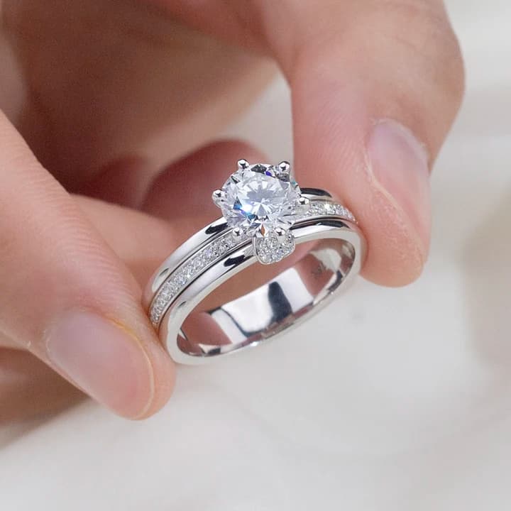 MSR-2085 18k Gold Fashion Solitaire Ring 1.5ct D VS2 Round Cut Lab Grown Diamond Ring