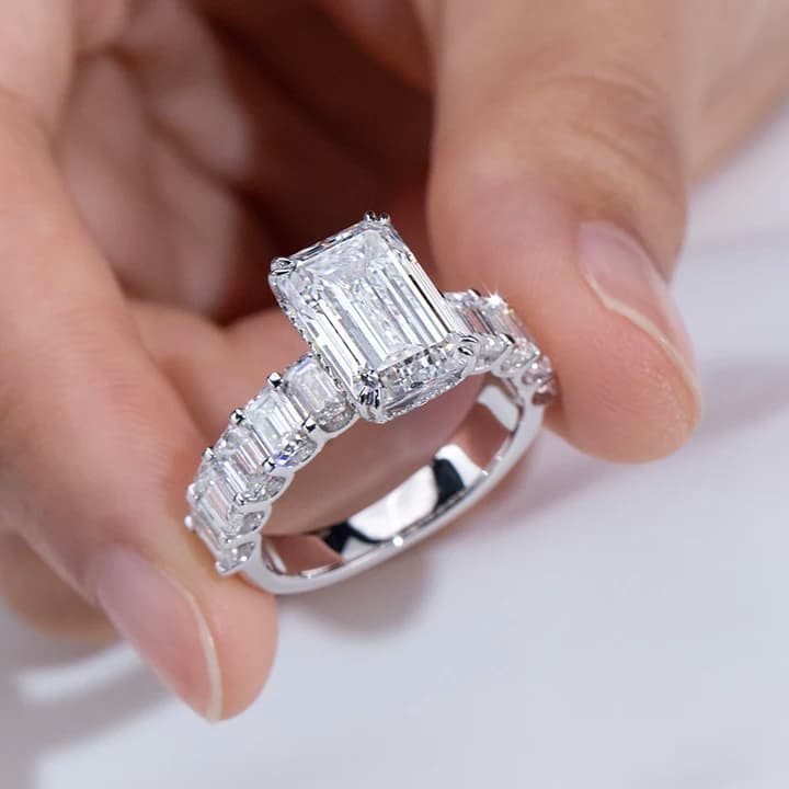 MSR-2094 Custom Igi Report 18k Gold Lab Grown Diamond Rings VVS1 CVD Emerald 5carat Lab Grown Diamond Ring