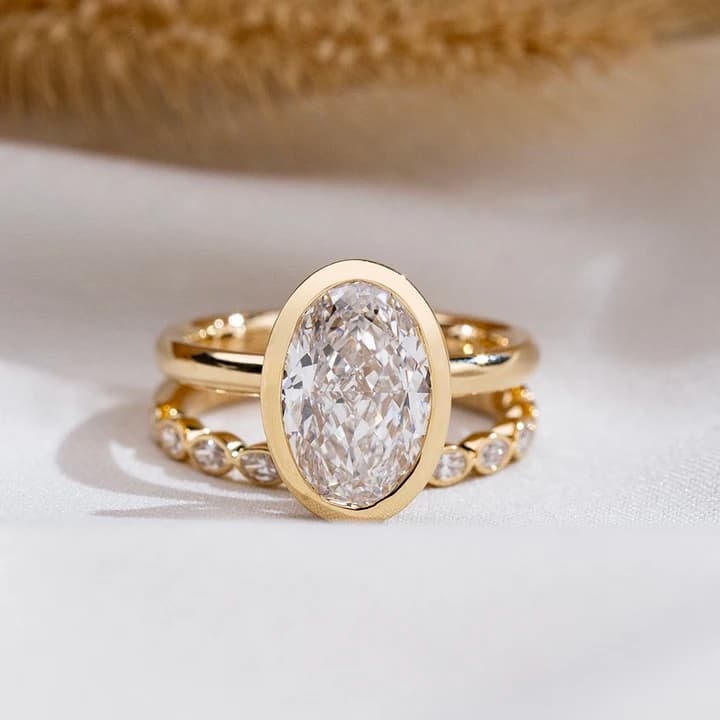MSR-2132 18K Gold Stackable Ring Jewellery 3CT D VS1 Oval Cut Lab Grown Diamond Ring