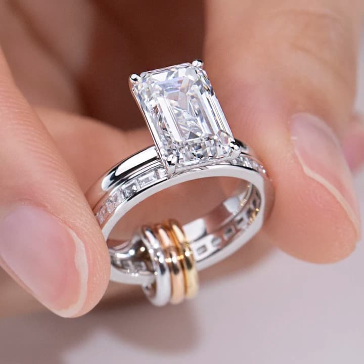 Customized MSR-2142 Fashion Ring 5CT E VS1 Emerald Cut Lab Grown Diamond Ring