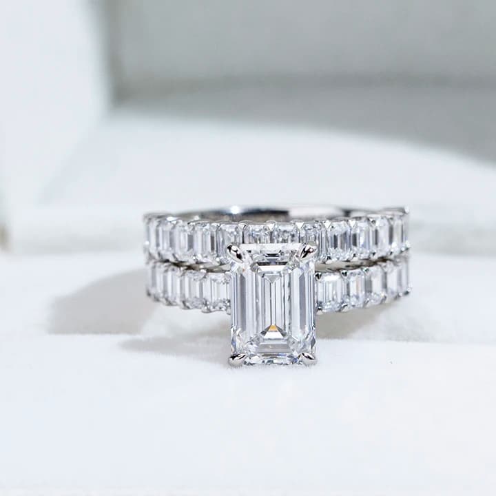 Customized MSR-2171 Fashion PT950 Couple Ring Emerald Cut Lab Grown Diamond Ring
