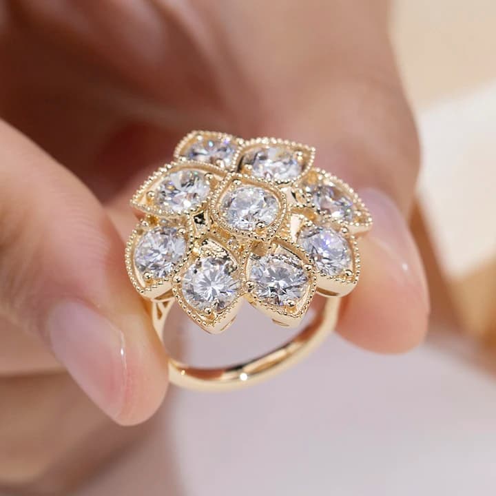 MSR-2198 Fashion Design Ring Jewellery 18k Yellow Gold 5.3mm Round Cut Lab Grown Diamond Ring
