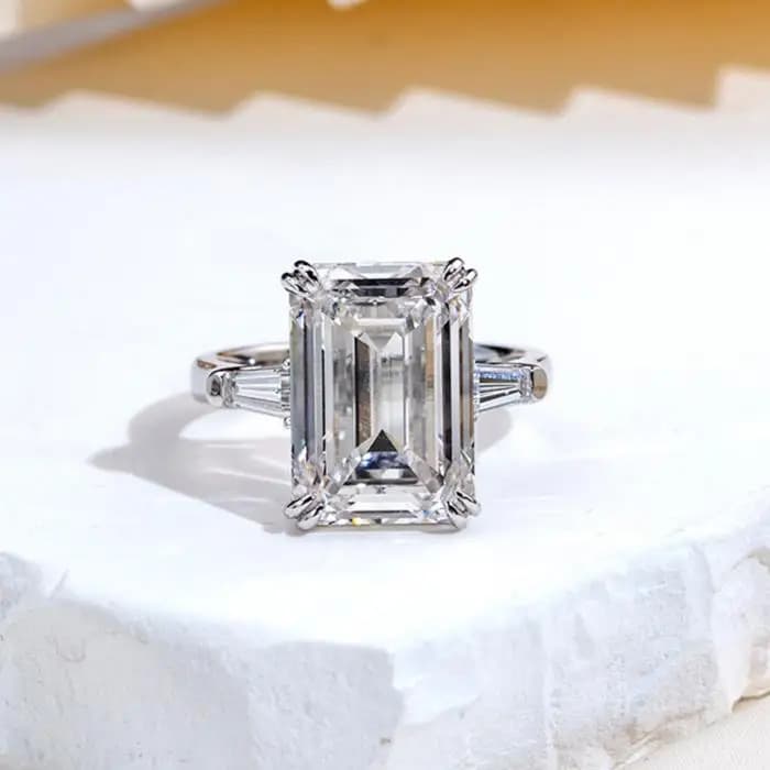MSR-400 18K White Gold Engagement Solitaire Ring Emerald Cut 3.02CT D VS1 Lab Grown Diamond Ring